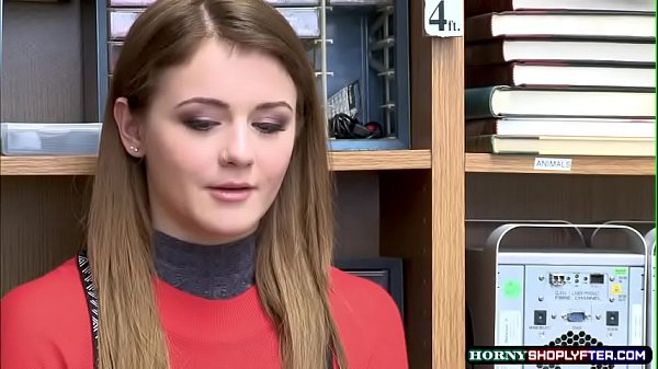 Mall Officer loves fucking Rosalyn Sphinx wet pussy in the office 