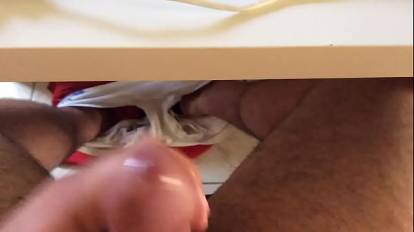 trim.C6A1EF40-ADA4-42E0-BACD-12FF42CE6D32.MOV 