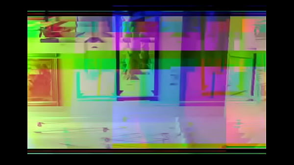 VVirginia bailando desnuda después deuna buena ducha