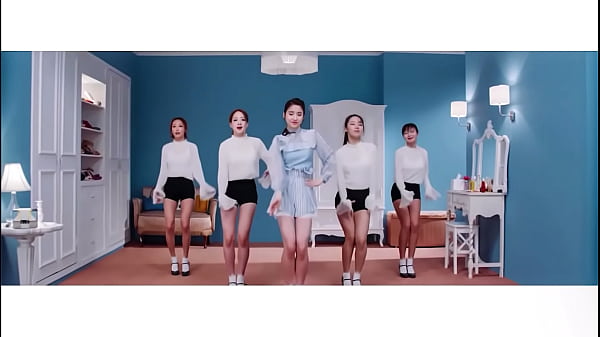 Heejin vivid boycotted 