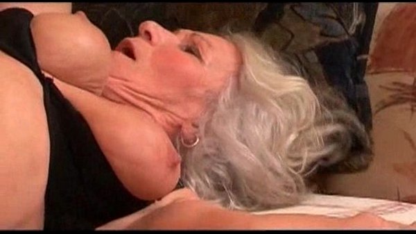 A white_dude fuck hot white ghetto babe_13