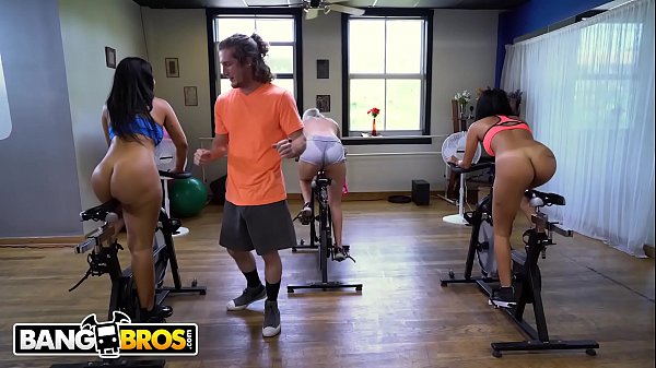 Play MP4 - BANGBROS - Latina MILF Rose Monroe Gets Big Ass Fucked In Spin Class