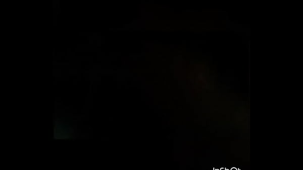 Metiendoselo a la boca