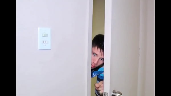 Observ&oacute; en su habitaci&oacute;n lo que traman 