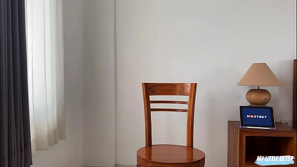 Play MP4 - Aspiring Cute Actress Lets Director Fuck Her To Get Movie Role - Huge Facial