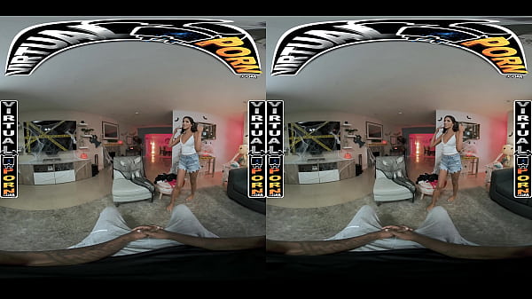 Nonton Virtual Porn - You Watch As Your Girlfriend Hime Marie Tries On Costumes & You Can't Help But Get Horny thumbnail