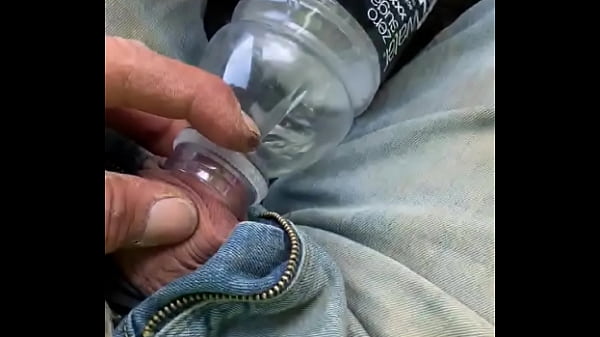 Play MP4 - Driving Piss with Dash Squirt