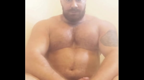 Beefy Bodybuilding Huge Cock Flexing 
