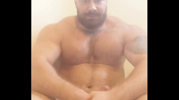 Play MP4 - Big Bodybuilder Giant Dick Jerk Off Wes Norton