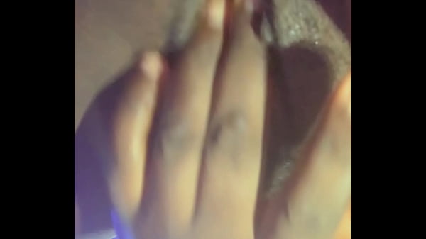 Omg did you see the temptress squirt after fingering herself 