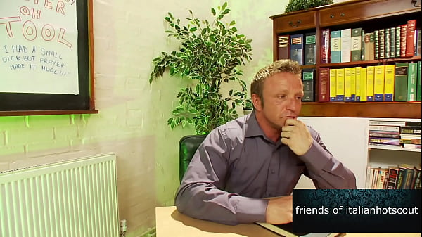 Nonton Sexy Girl With Eyeglasses Gets Cum In Her Mouth thumbnail