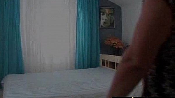 Nonton A White Dude Fuck Hot White Ghetto Babe 9 thumbnail