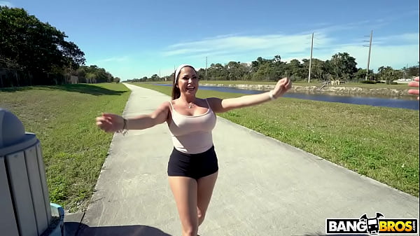 Huge Booty Julianna Vega Riding Cock