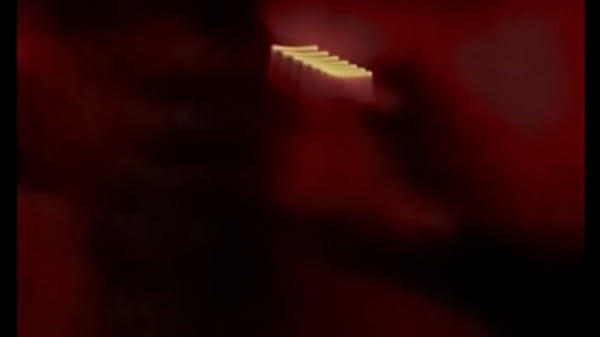 Play MP4 - UNA FOLLADA CON LAS LUCES ROJAS