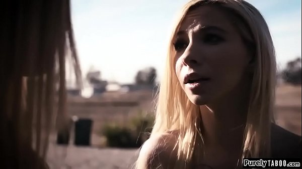 Reporter visited by two lesbian aliens