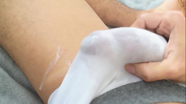 Play MP4 - I jerk off and cum with my white underwear on