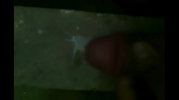 Hombre masturbandose Full semen