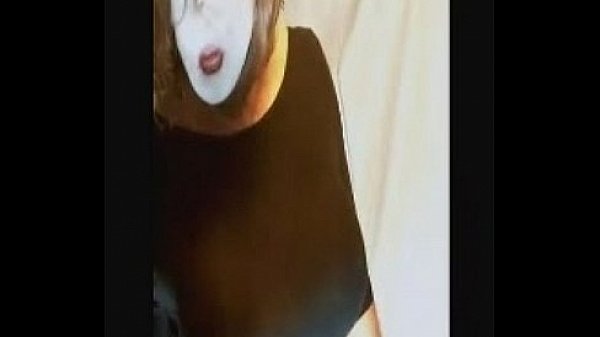 GingerTrapGurlDressingUp.MP4 