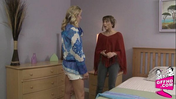 Sensual lesbains 0665