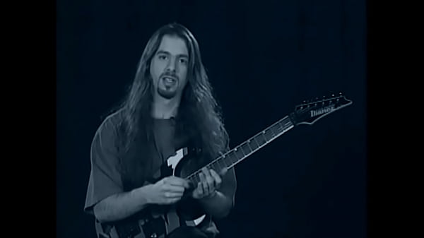 John_Petrucci teaches you how to finger your_guitar