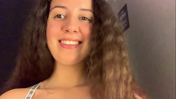 Play MP4 - Katty West Locker room Masturbation