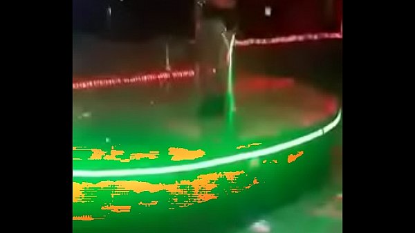 Nonton El Antro1 thumbnail