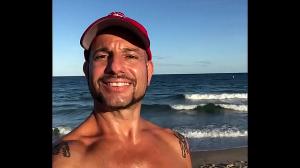 BEACH BODY PORN STAR