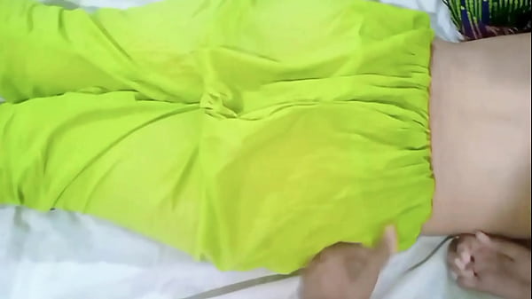 Play MP4 - Jija sali during body massage and fucked her hard Massage ke bahne chudayi