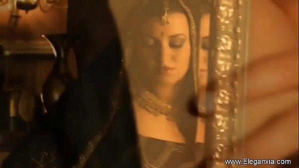 Play MP4 - Her Beauty Speaks For Itself