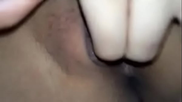 Colombiana dandose deo en boston 