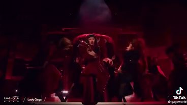 Lady gaga week 2 lady gaga se apresenta no c 