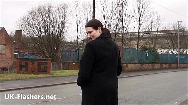 Fat amateur exhibitionist Alyss public nude and outdoor flashing of brunette bbw 