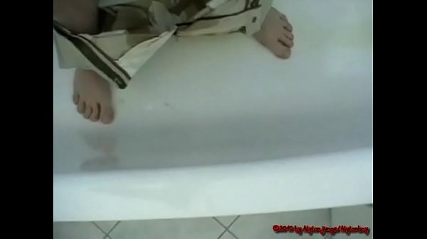 &Uuml;berwindung.. Hast Du Dir schon einmal in die Hose gemacht. Gar nicht so einfach 