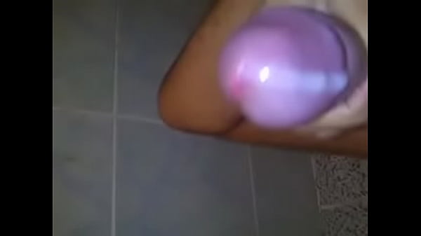 Little handjob with_little cumshot