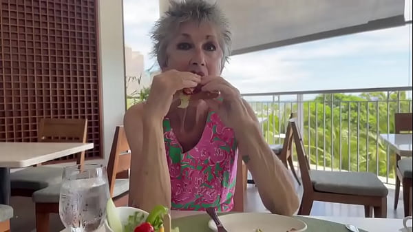 Nonton Having Lunch With My Photographer. I Told Him That I Had A Little Treat For Him But That He'd Need To Look Beneath The Ta ... thumbnail