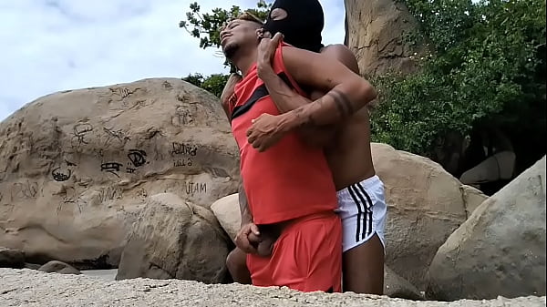 Play MP4 - Metendo forte no cu do putinho da favela que encontrei na praia&period; Completo em Xvideos Premium