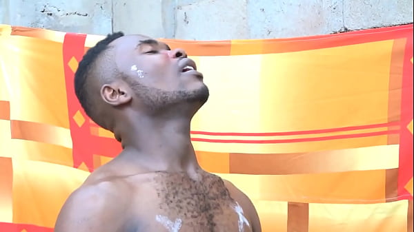 Very eventful fuck_this afternoon between this Cameroonian_woman who decides to getfucked_by her traditional doctor it s crazy theway shesucks his cock_and the_latter makes herburst all over_her