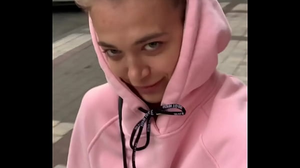 Sunday late morning and how's my pink appearance 