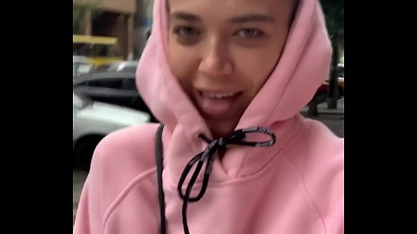 Sunday late morning and how's my pink appearance 