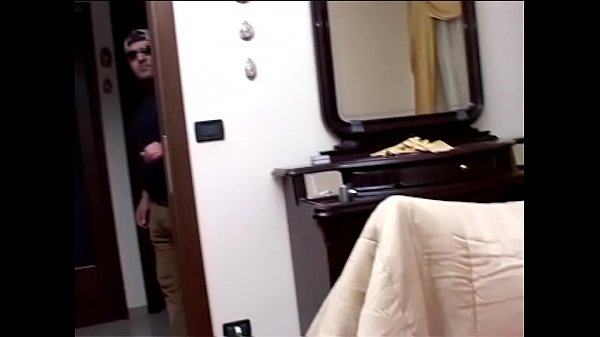 Play MP4 - Ugly girl waits for cock on the bed