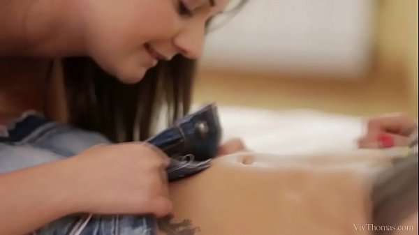 Play MP4 - VivThomas - Anina and Henessy takes r&period; on their girlfriends