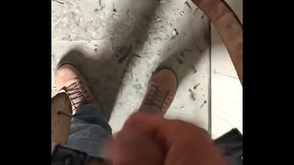 Play MP4 - JERKING OFF