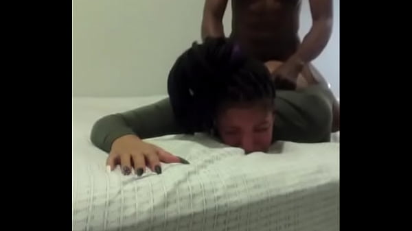 Play MP4 - Getting pounded by bbc