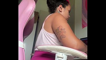 Home Office Workday Chubby Girl Natural Loud Farts Computer Desk Vibes 