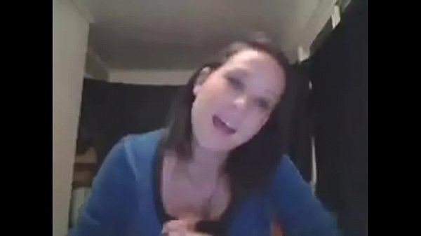 Nonton Panties In Pussy And Sniff thumbnail