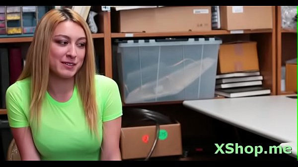 PassionateAlexa Raye erotically excites