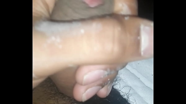 Me masturbo bien rico 