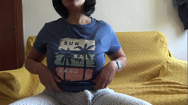 Play MP4 - Mommy's thick cock needs to be sucked