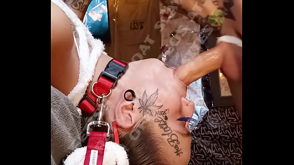 Play MP4 - huge cock sloppy Deepthroat