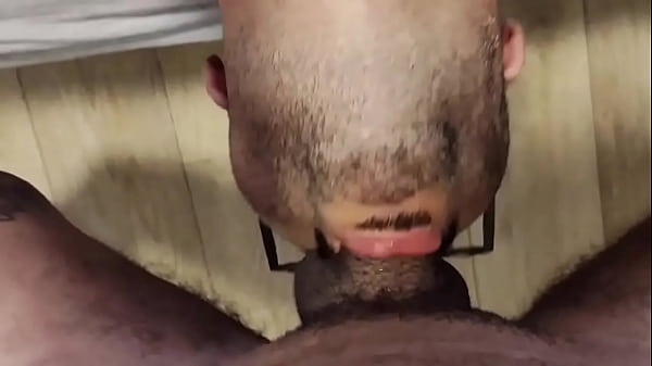 Play MP4 - Neg&atilde;o dotado fudendo o mineirinho safado&period;